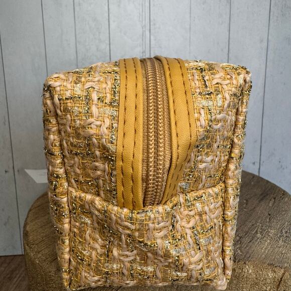 Tweed Pouch with Removable Wristlet Strap Tan Neutral Bag NEW FAST SHIP - Picture 5 of 7